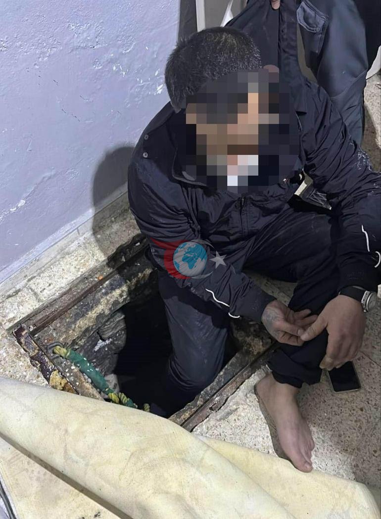 30 yıllık hükümlü kuyuda saklanırken yakalandı Mutfakta gizlenen düzenek ortaya çıktı