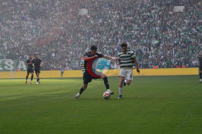 Şampiyonluğunu ilan eden Bursaspor 1inci Lige yükseldi