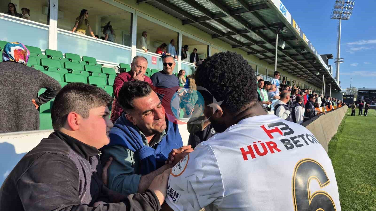 Erzurumspor FK maçtan sonra şampiyonluğunu kutladı