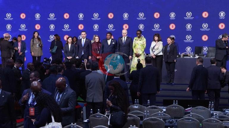 TBMM Başkanı Kurtulmuş: Dünyanın yeni bir çıkışa ihtiyacı var