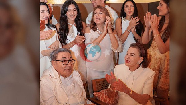 Medya dünyasının efsanesi 90&rsquo;ında! Aydın Doğan yaş gününü Cannes&rsquo;de ailesiyle kutladı - Resim : 1