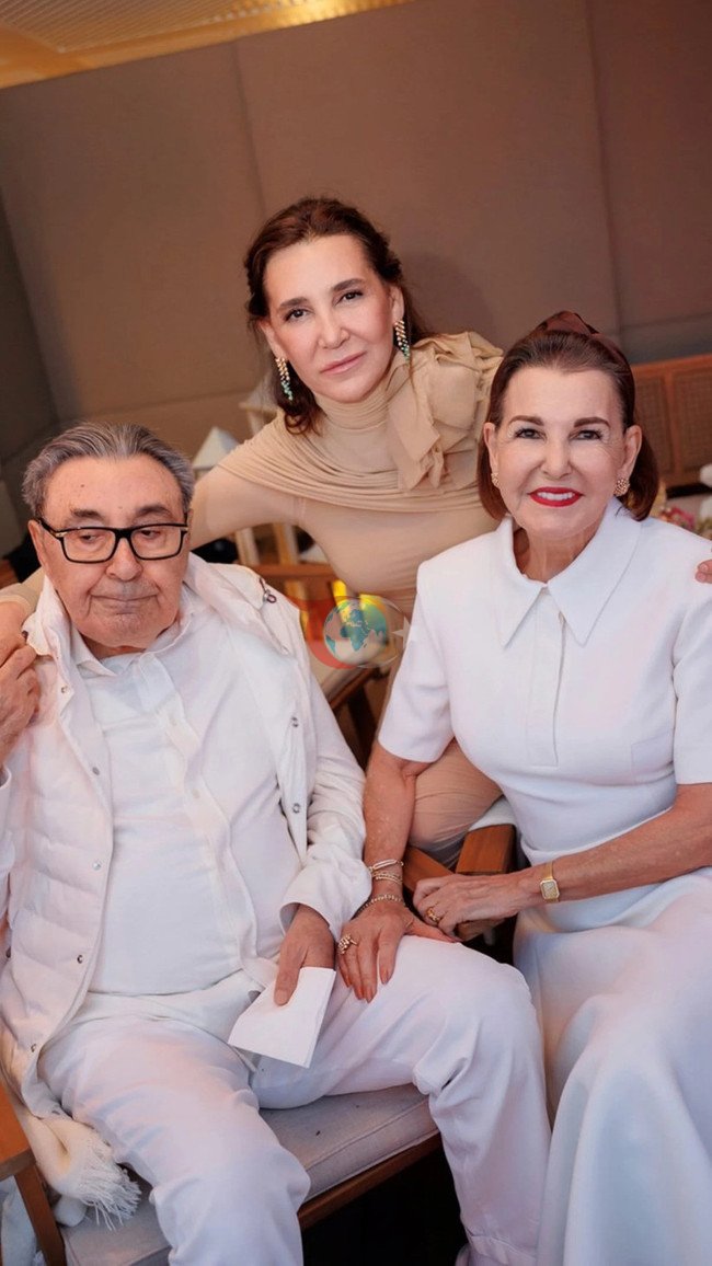 Medya dünyasının efsanesi 90&rsquo;ında! Aydın Doğan yaş gününü Cannes&rsquo;de ailesiyle kutladı - Resim : 2