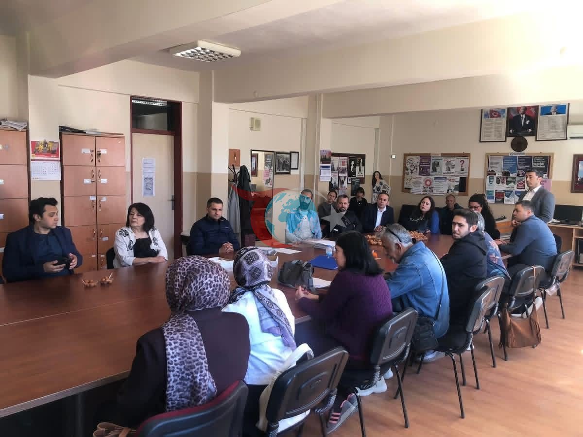 Yatağan&rsquo;da şehit öğretmen ve öğrenciler için lokma hayrı yapıldı
