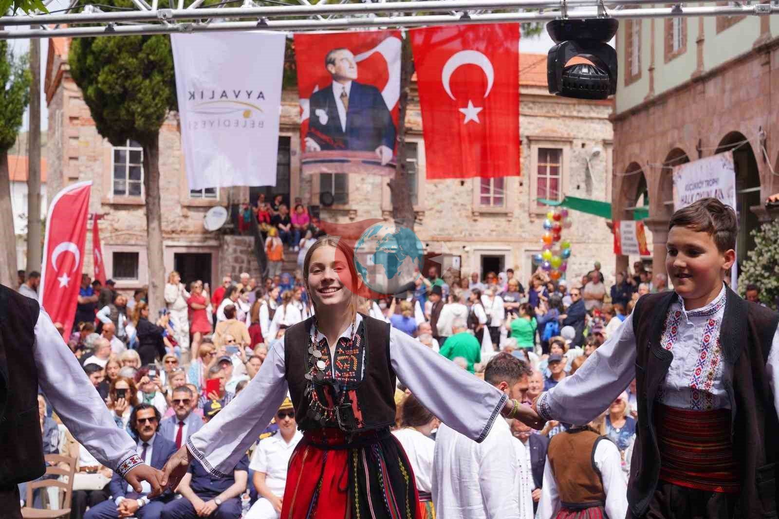 Ayvalık&rsquo;ta bahar coşkusu