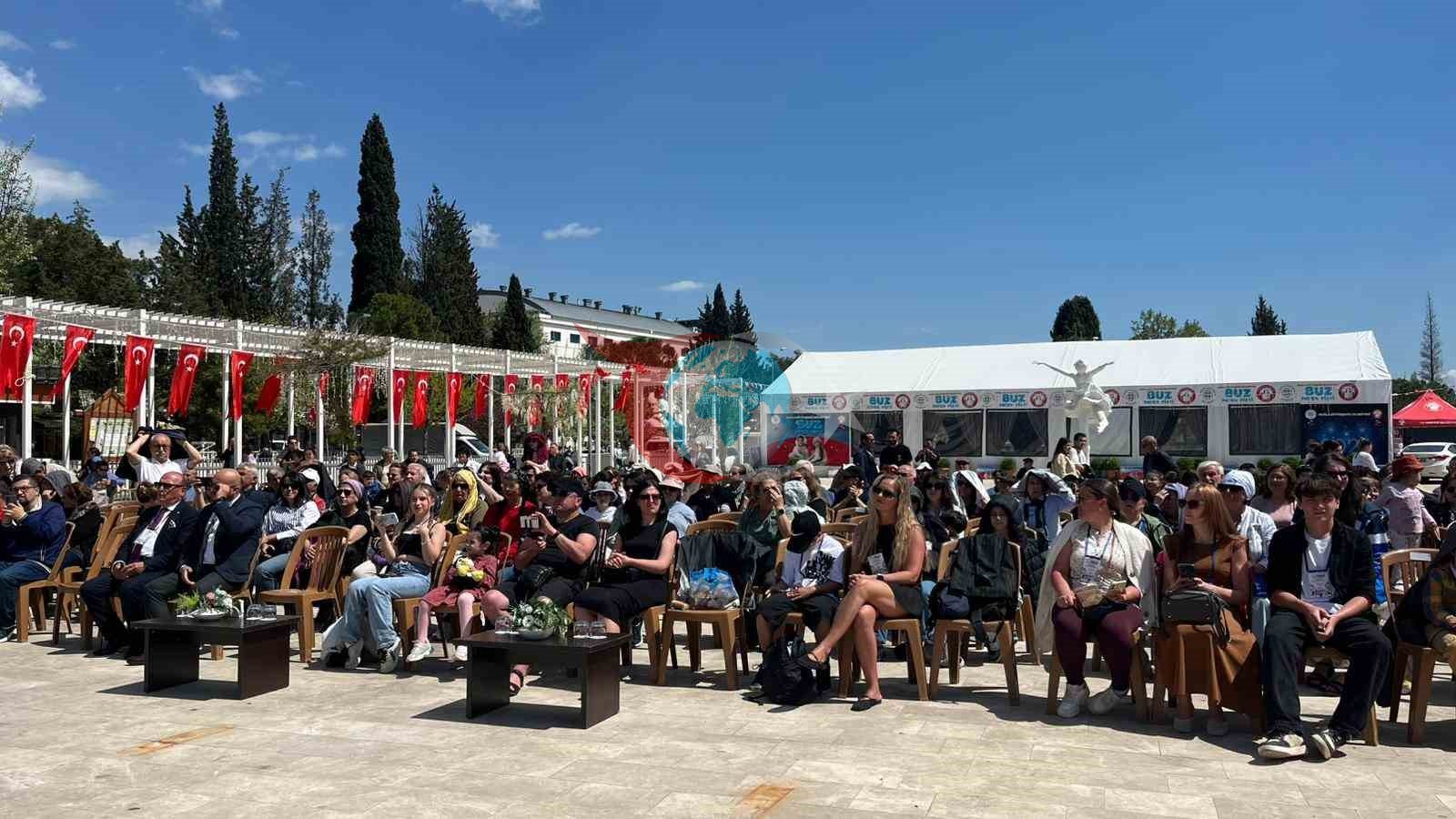 Altı ülkenin çocukları Muğla&rsquo;da aynı sahneyi paylaştı