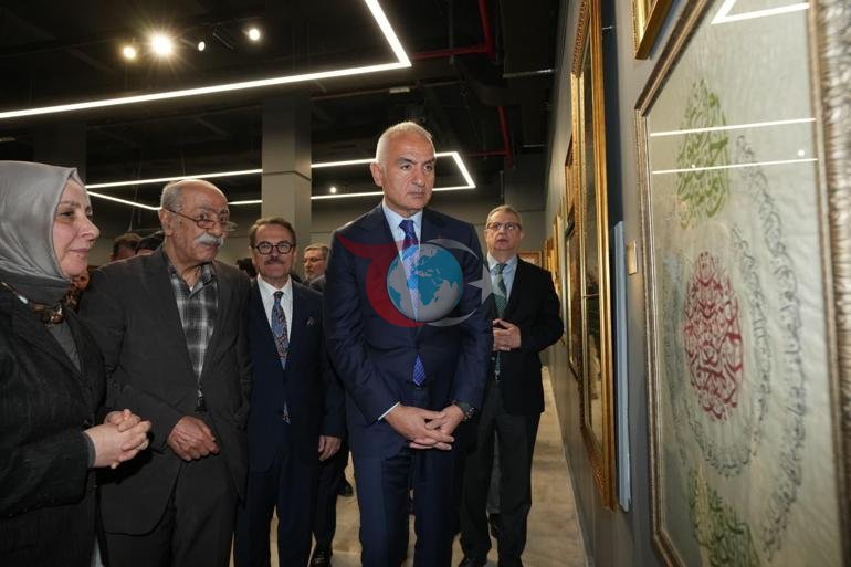 Bakan Ersoy, Fuadname Hat ve Ebru Sergisinin açılışını yaptı