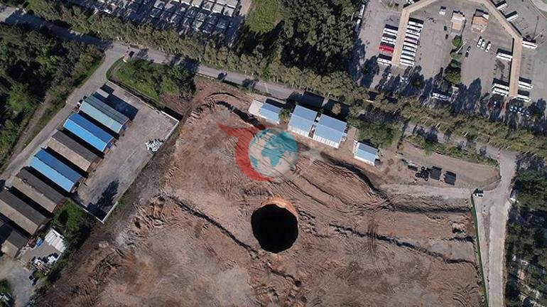 Hatayda devasa obruk Bölgede inceleme başlatıldı