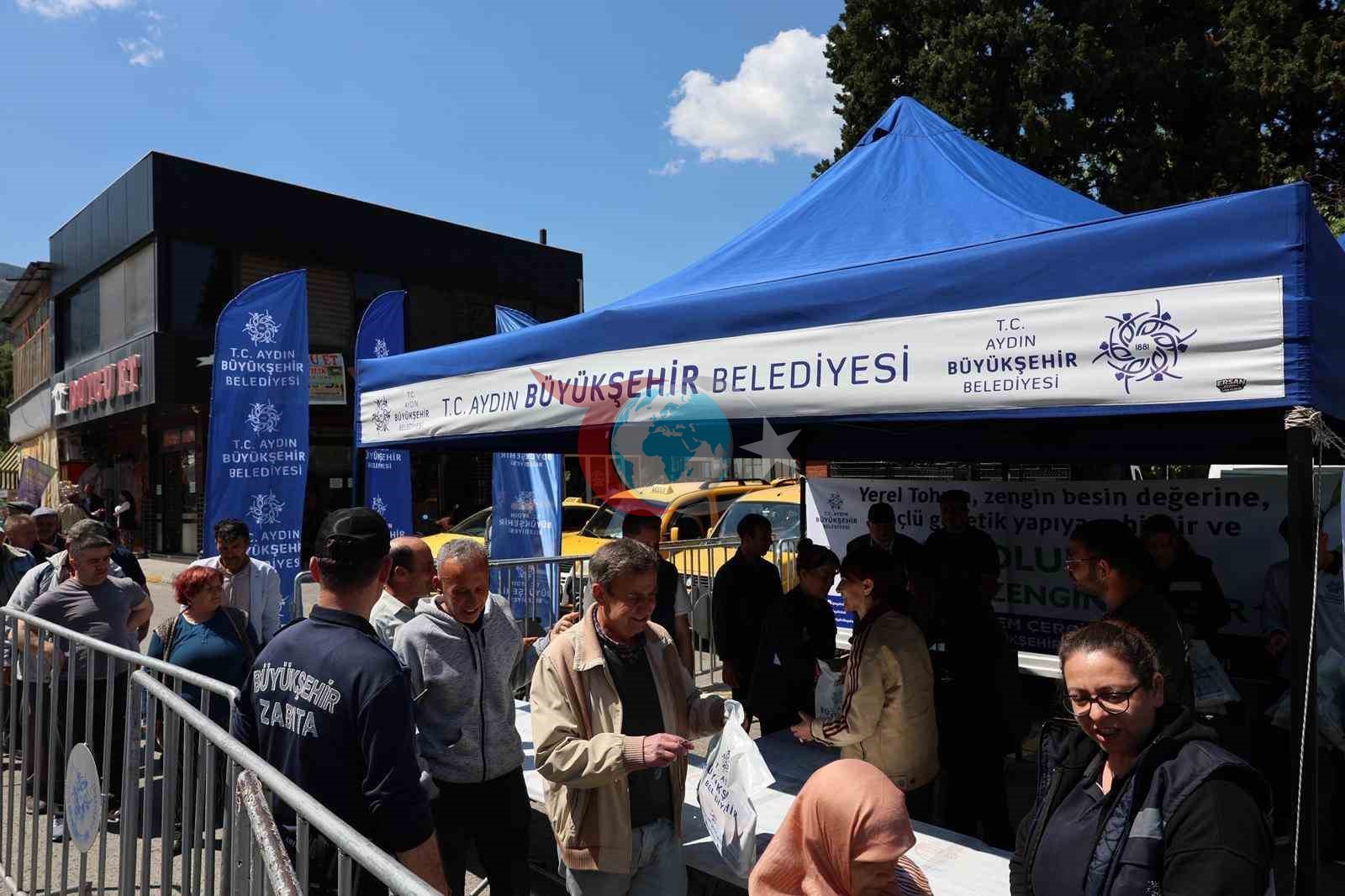 Büyükşehir’in ’Ata Tohumları’ Bozdoğan’da vatandaşlarla buluştu