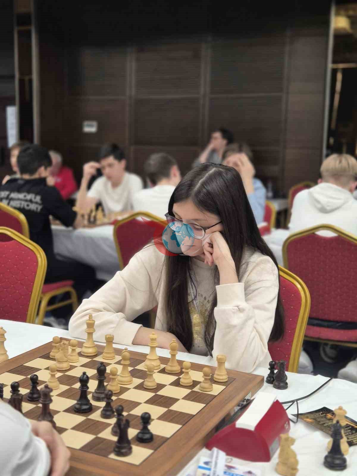 Bursa Büyükşehir Belediyesporlu Arya Aydoğan dünya dördüncüsü