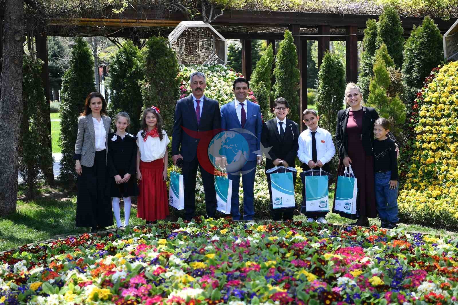 Büyükşehir&rsquo;de başkanlık koltuğuna minik Zeynep oturdu
