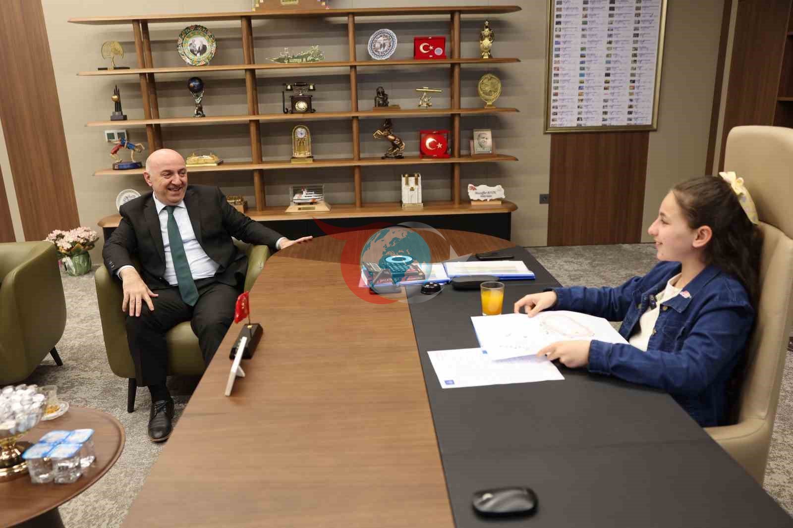 Darıca&rsquo;da makam koltuğu geleceğin başkanlarına devredildi