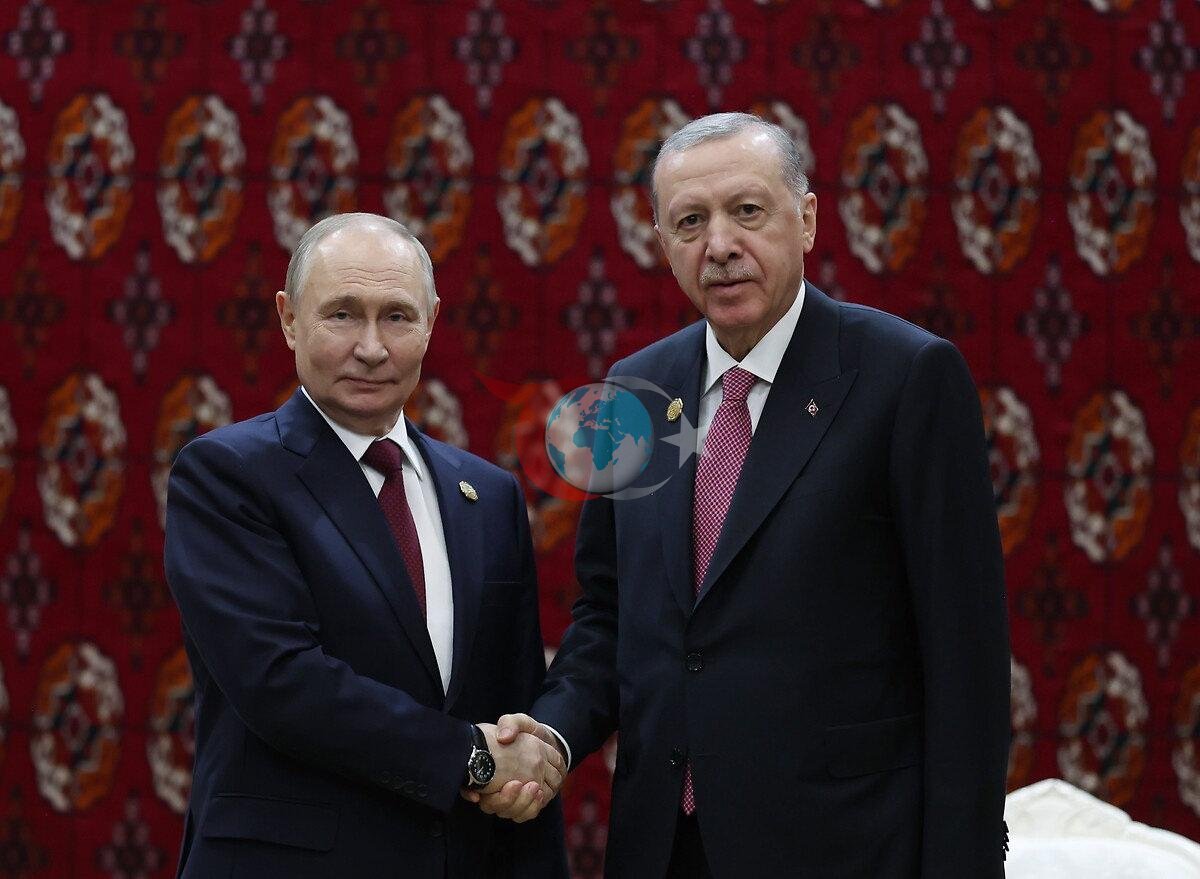 Cumhurbaşkanı Recep Tayyip Erdoğan, Aşkabat'ta Rusya Devlet Başkanı Vladimir Putin ile bir araya geldi, 12 Aralık 2025