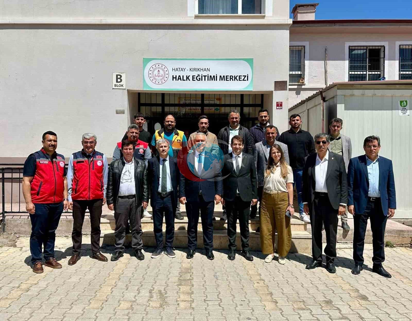 Kırıkhan’da biçerdöver operatörleri eğitiliyor