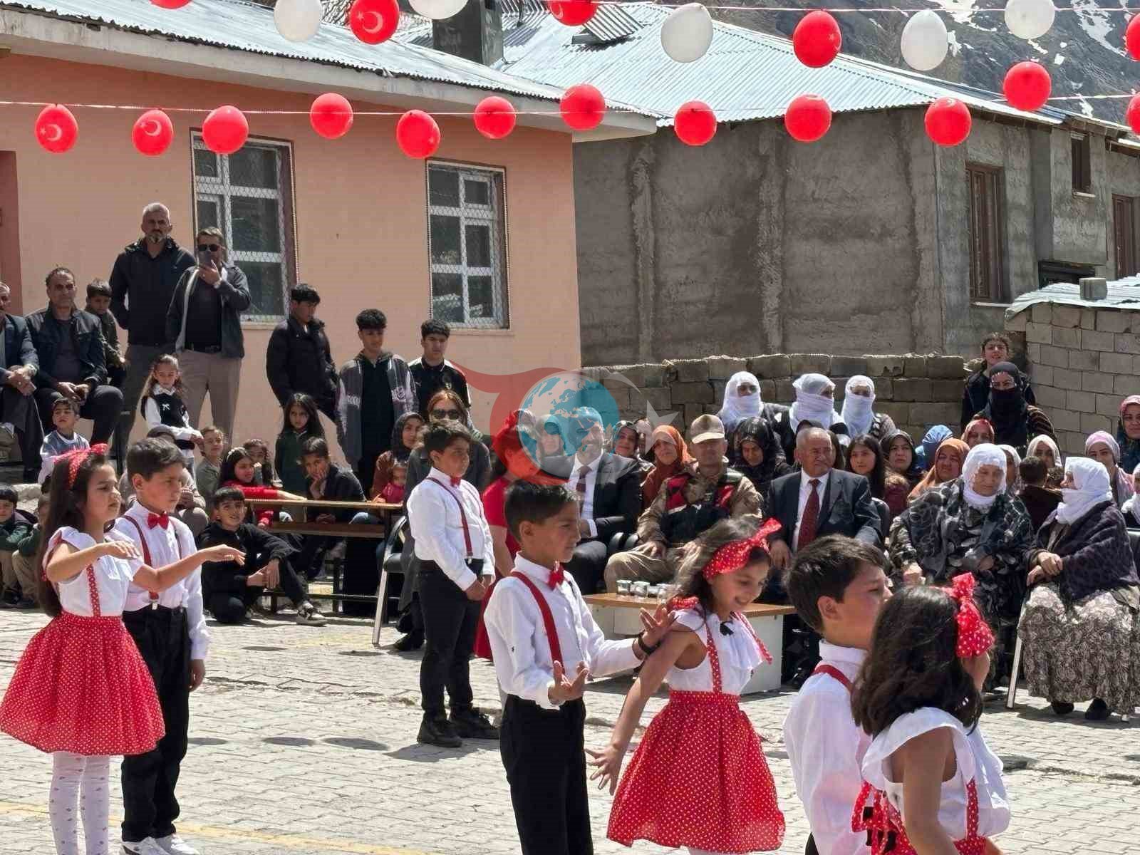 İpekyolu jandarmasından okullarda bayram mesaisi