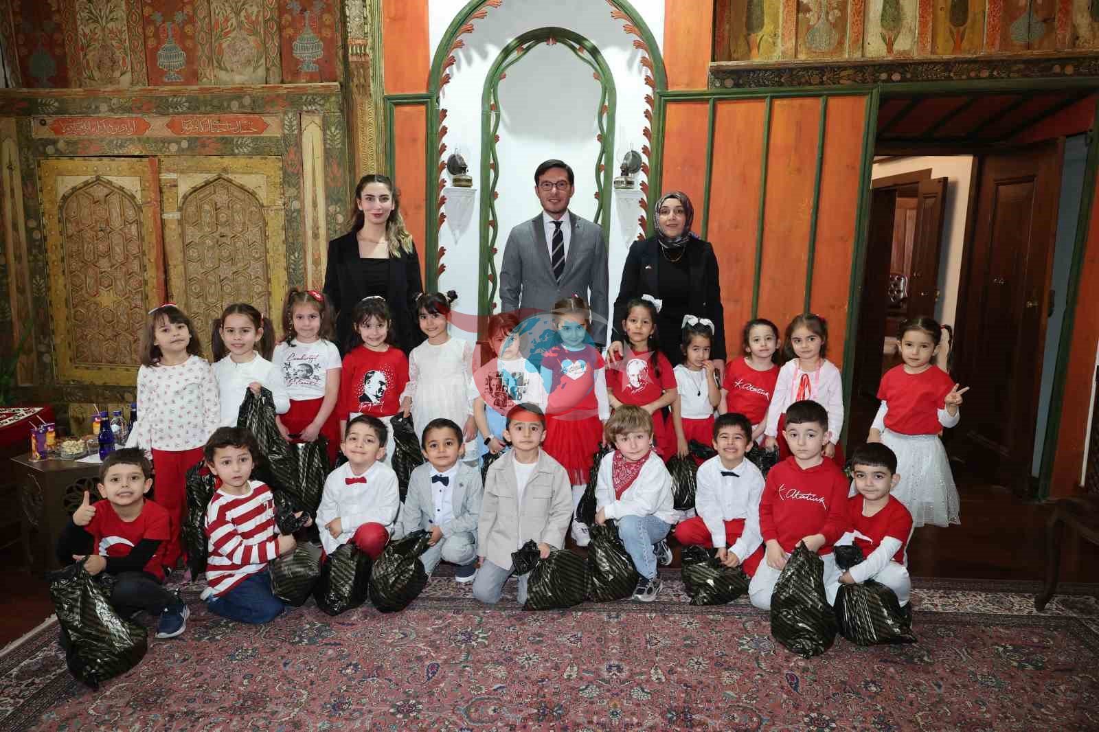 Başkan Yazıcıoğlu, makamını miniklere devretti
