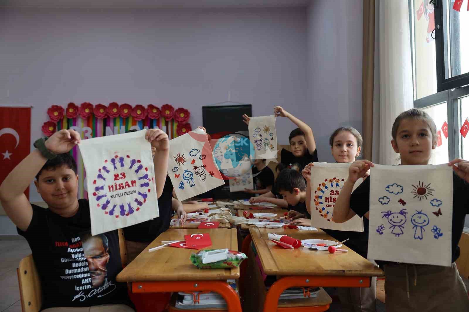 Minik öğrenciler için 23 Nisan temalı sanat atölyesi düzenlendi