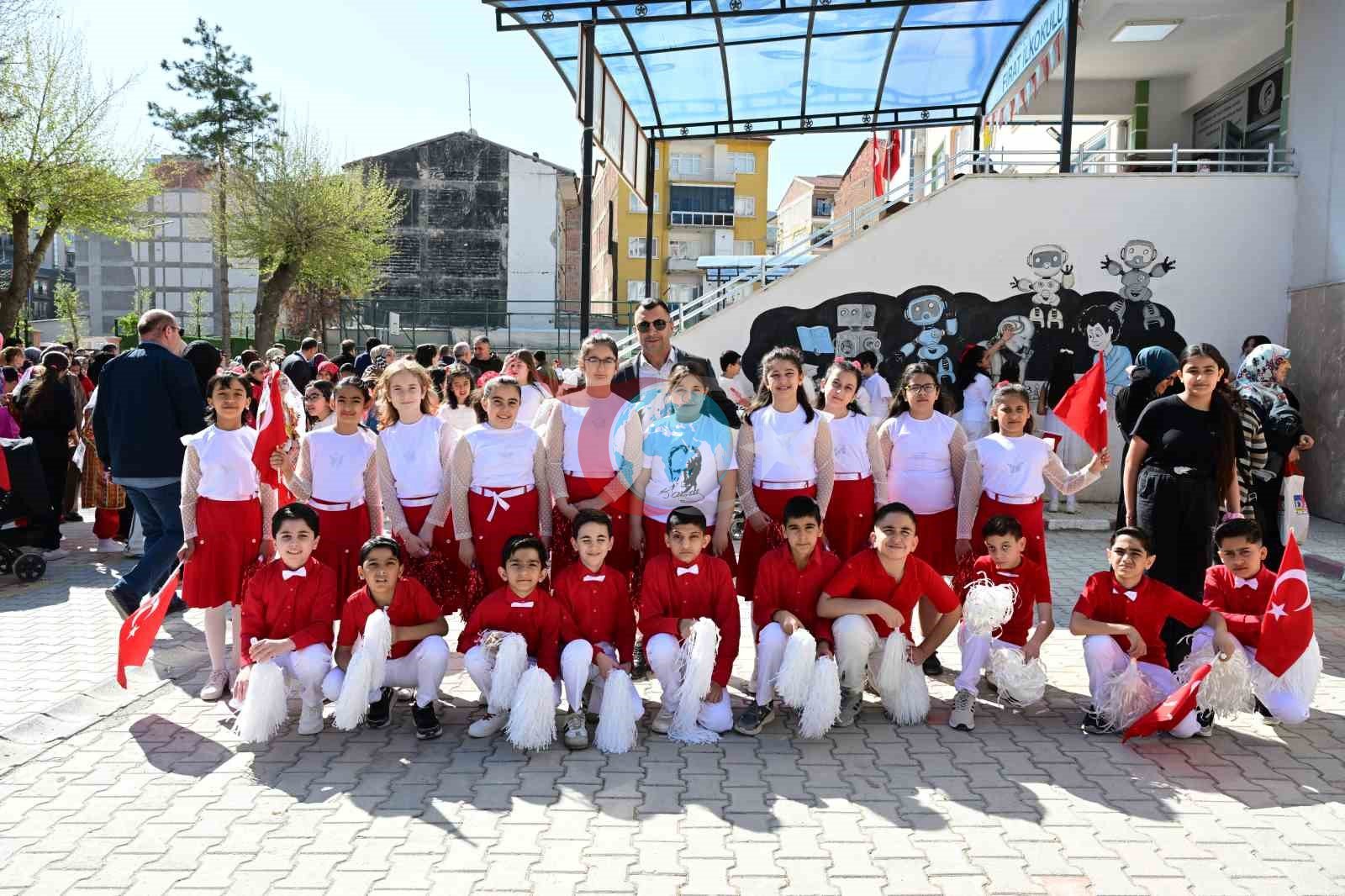 Fırat İlköğretim Okulu&rsquo;nda 23 Nisan etkinliği