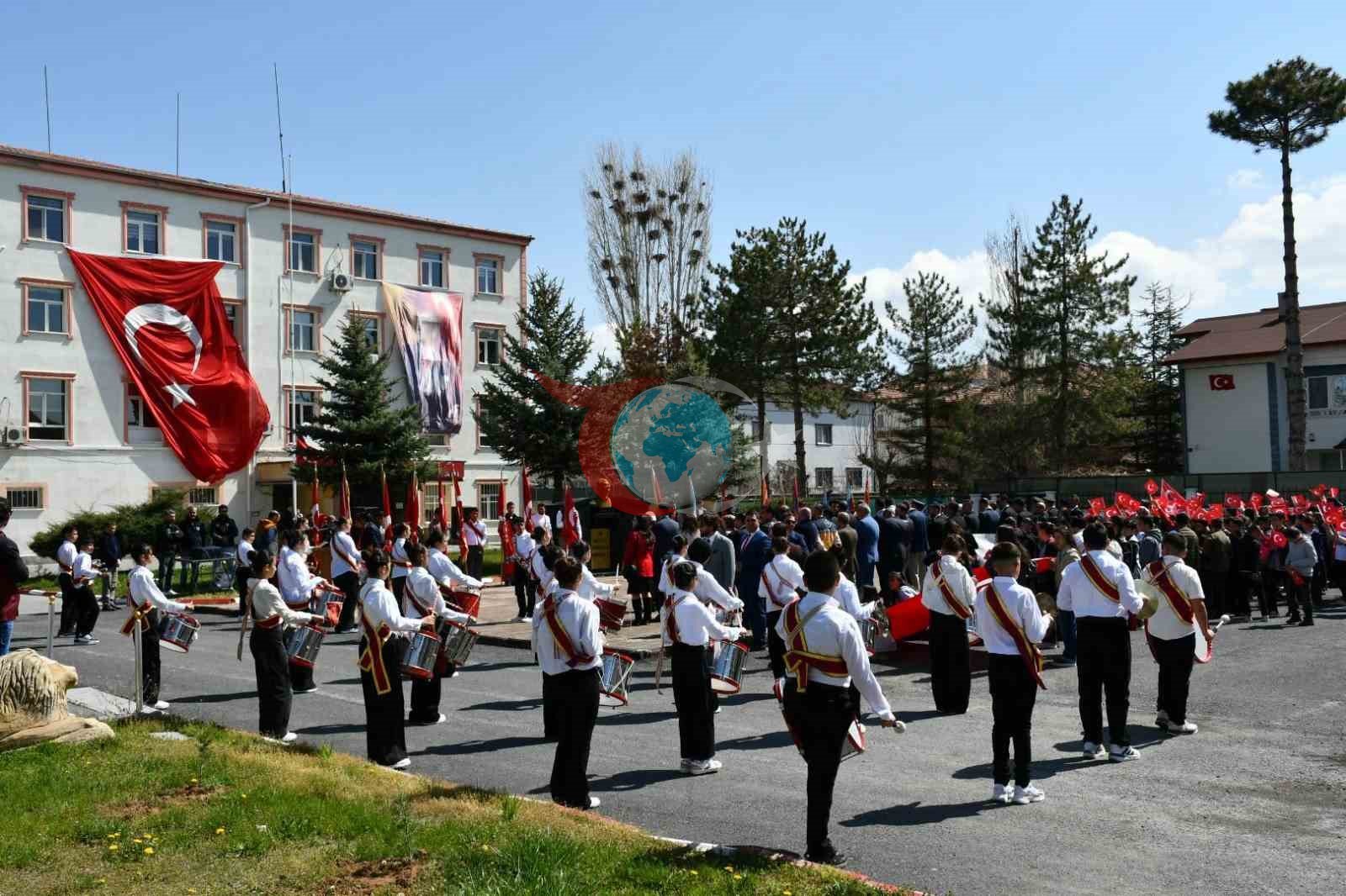 Tomarza&rsquo;da 23 Nisan coşkusu