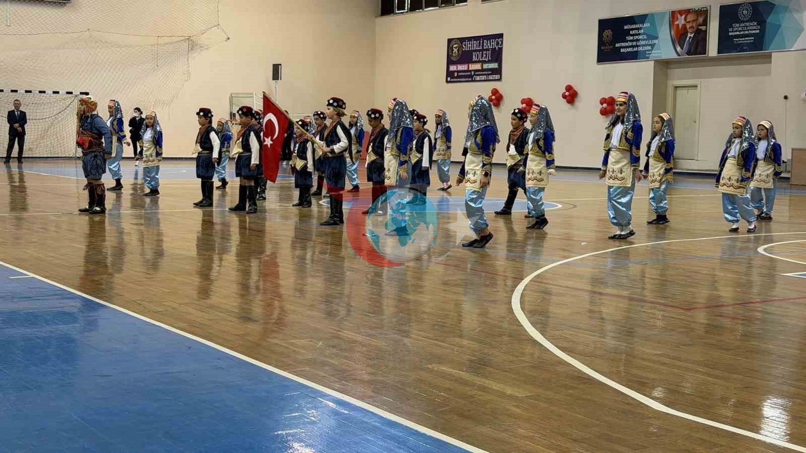 Edremit&rsquo;te 23 Nisan gururu