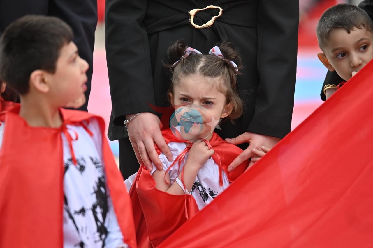 Iğdır&rsquo;da 23 Nisan coşkusu: Özel bireylerden duygulandıran gösteri