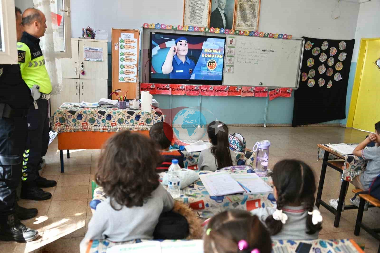 Jandarmadan çocuklara 23 Nisan sürprizi
