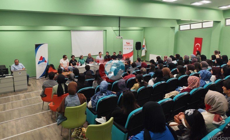 Erzurum Devlet Tiyatrosu oyuncuları doğuda tiyatro yapmayı anlattı