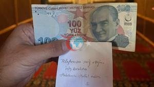 Bolu’da camide şaşırtan olay Telefonunu şarj eden kişi not ve para bıraktı
