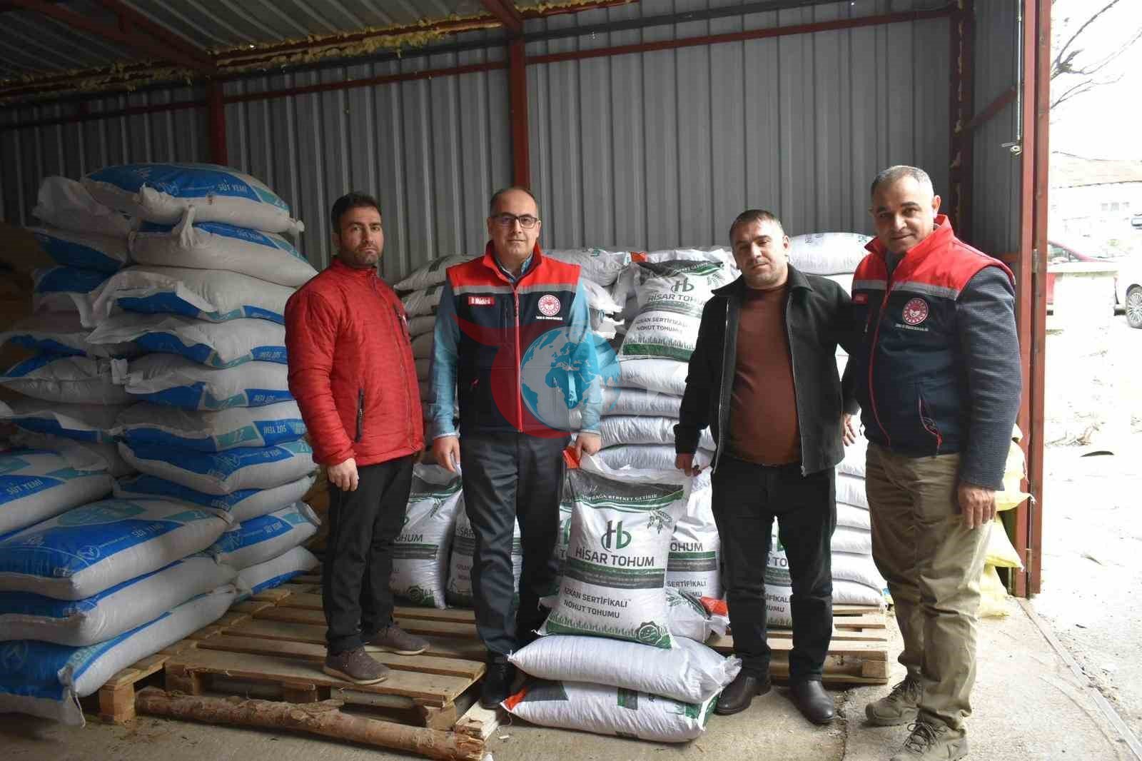 Bayburt’ta üreticilere yüzde 50 hibeli yem bezelyesi tohumu dağıtıldı