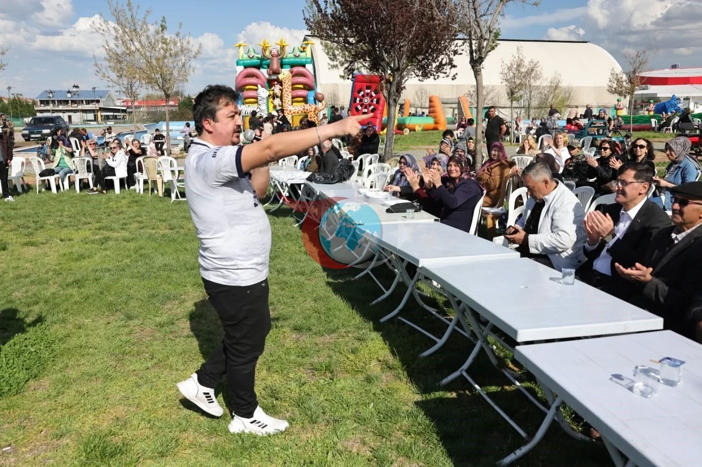 Kütahya&rsquo;da Romanlar Günü coşkusu Kent Park&rsquo;ta yaşandı