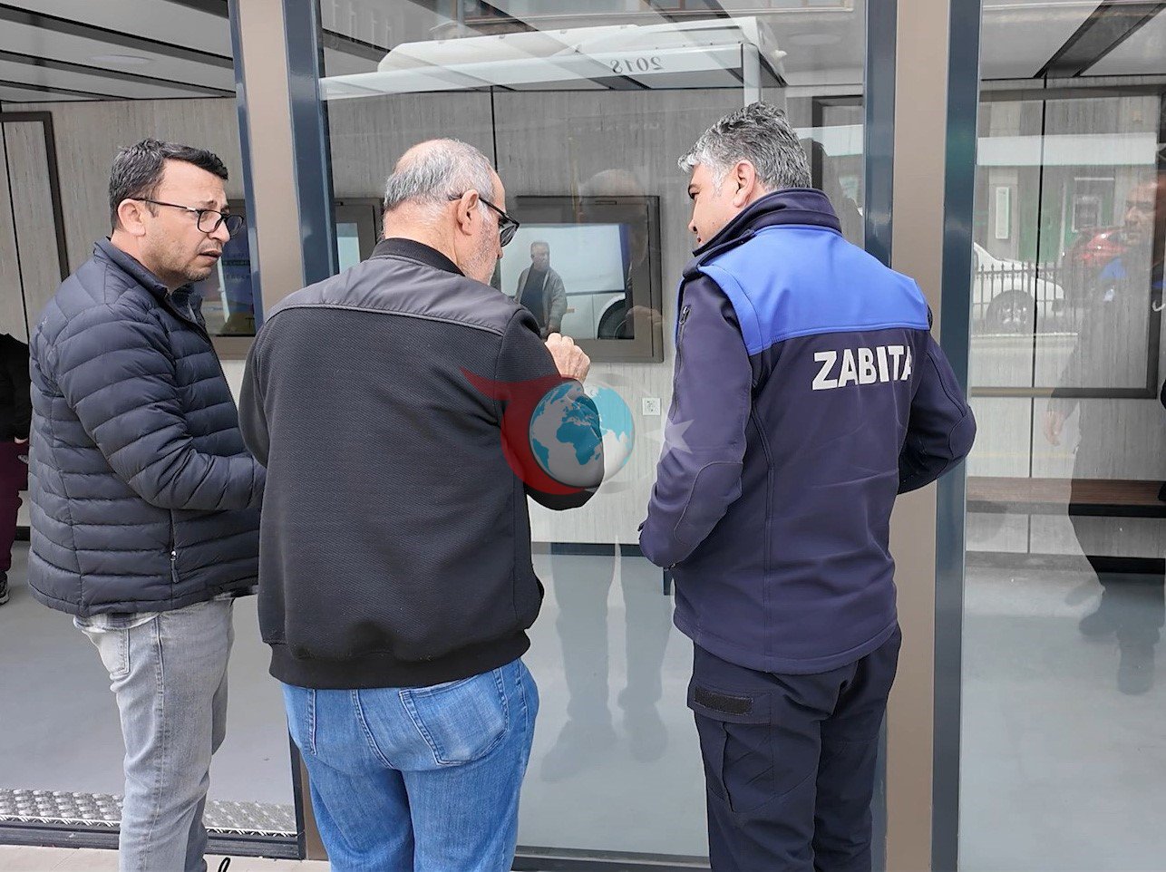 Nevşehir&rsquo;de akıllı durak kazası kameralara yansıdı