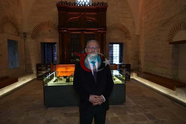 Sultan Abdülhamid Han elleriyle yaptı Beyazıt Kütüphanesi’nde saklı hazine: Tam 142 yıllık