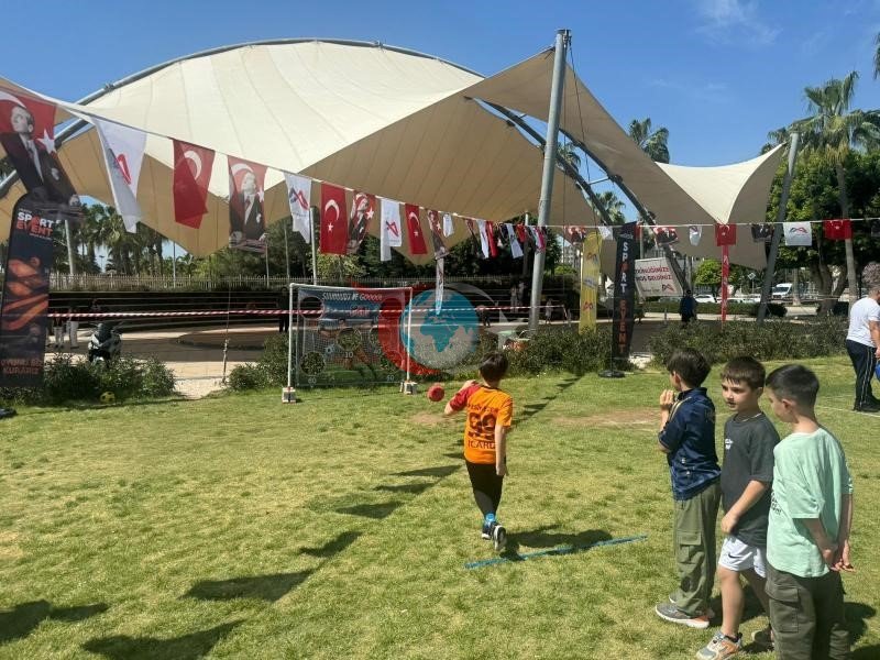Mersin’de Bahar Spor Şenliğine yoğun ilgi