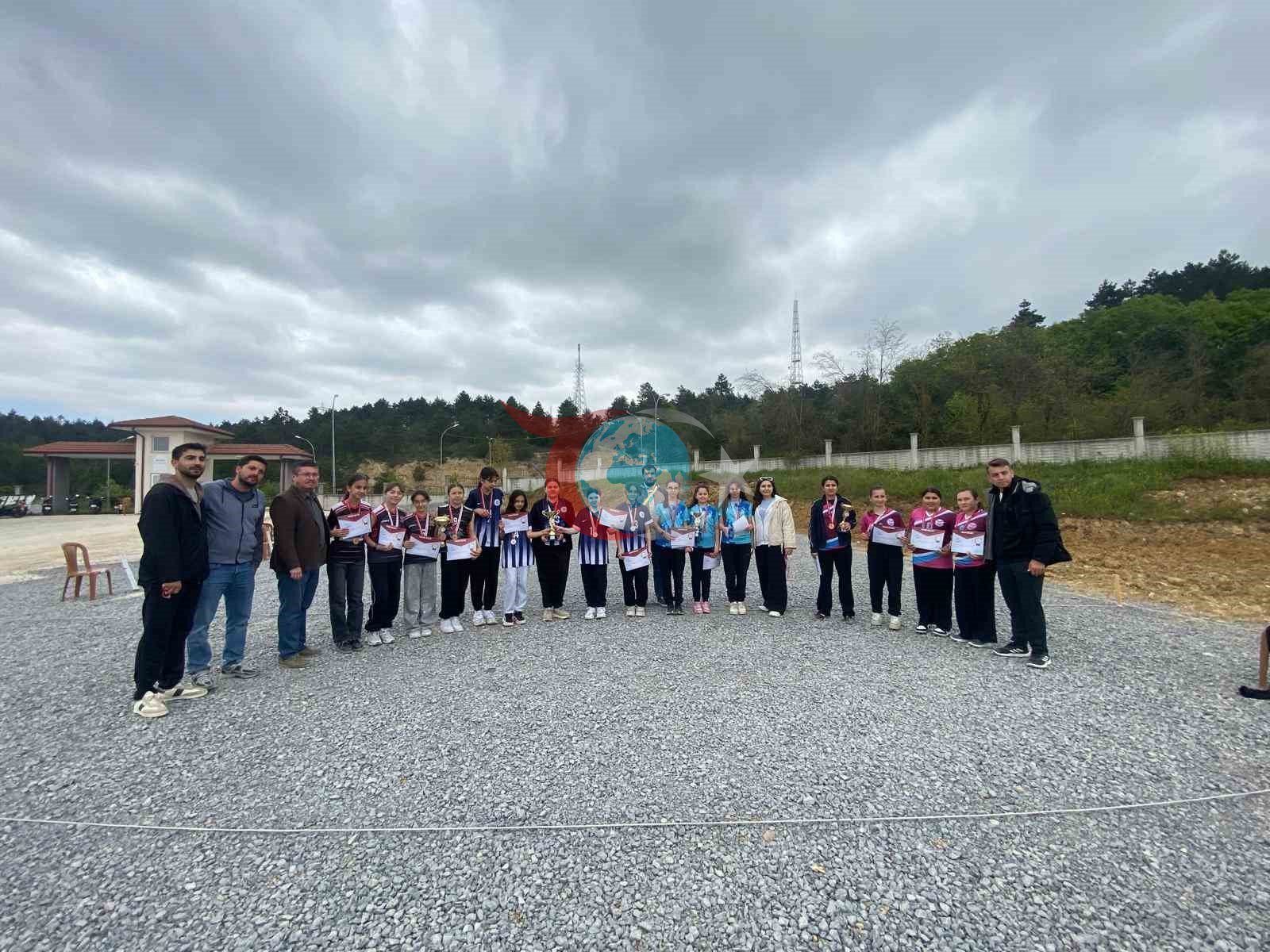 Cumayeri Ortaokulu, Küçük Kızlar Bocce Turnuvasında Şampiyon