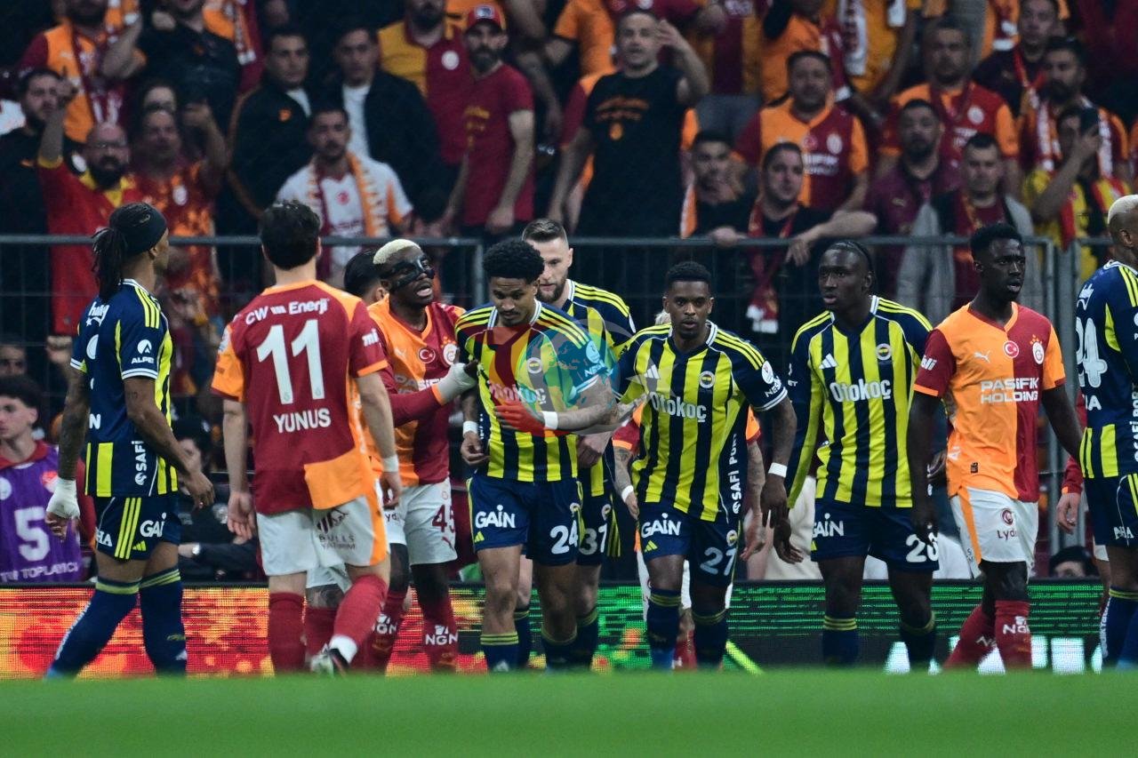 3-0'lık Galatasaray - Fenerbahçe karşılaşmasından bir görsel