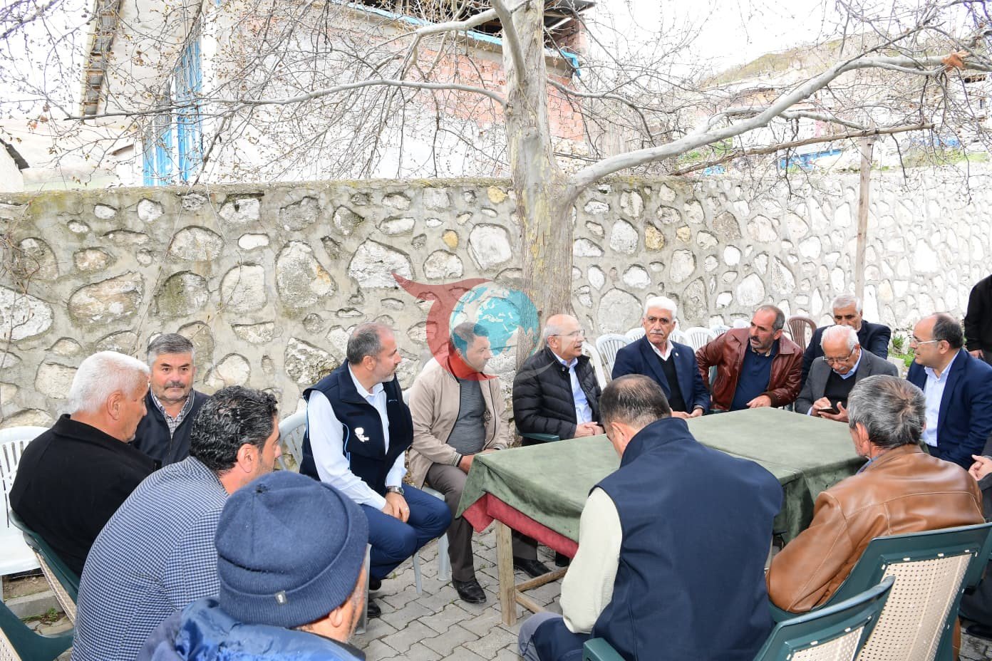 Başkan Er, dolu afetinden zarar gören ilçeleri ziyaret etti