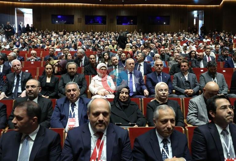 Cumhurbaşkanı Erdoğan ‘Bir Adam Yaratmak’ filminin galasına katıldı