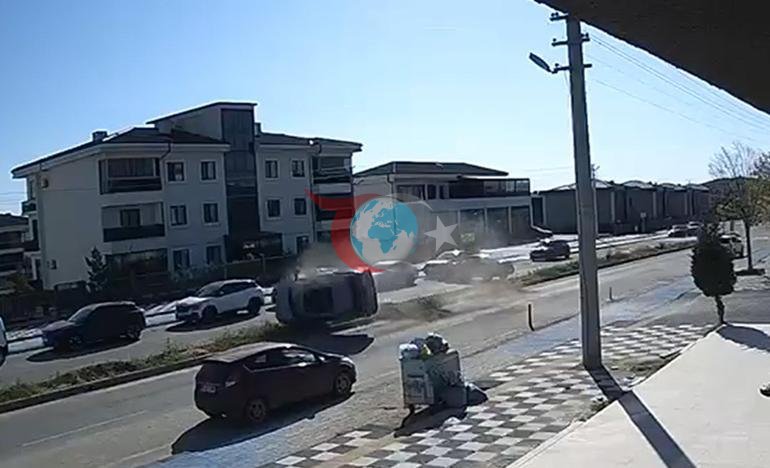 Çorlu’da korkutan kaza Otomobil takla attı: 2si çocuk, 5 yaralı