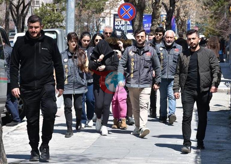 Masaj salonu görünümlü fuhuş operasyonu 23 kadın kurtarıldı: Para ve altın ele geçirildi