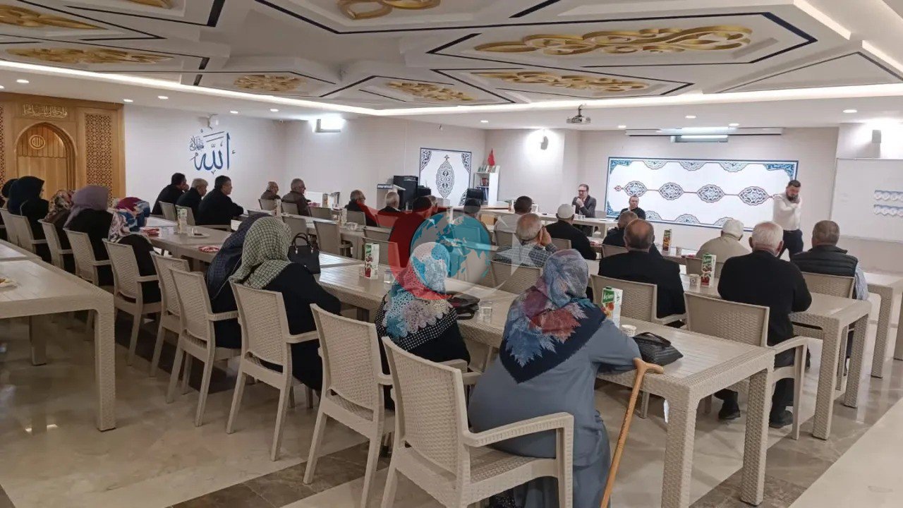 Hacı adaylarına kutsal yolculuk öncesi bilgilendirme