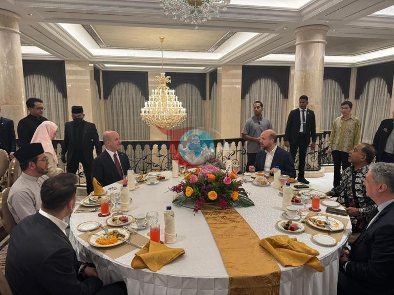Yükseköğretim Kurulu Başkanı Özvar, Malezyada