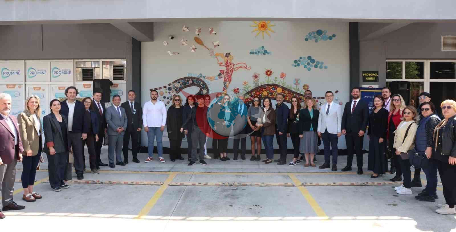 Nilüfer’de renkli dayanışma: Sanat ve sevgi panosu