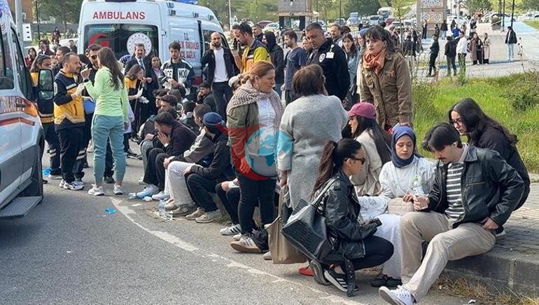 Bartın’da feci kaza Halk otobüsü otomobilin üzerine devrildi: Çok sayıda yaralı var