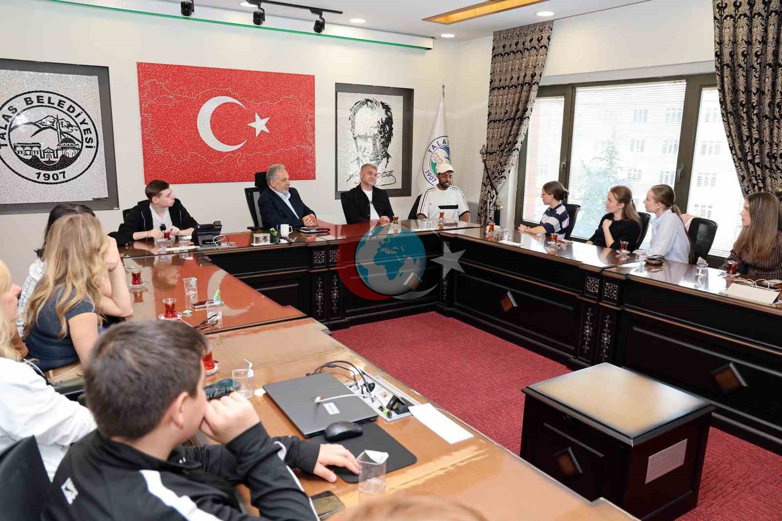 𐱃𐰀𐰞𐰽, 𐰚𐰇𐰼𐰀𐰾𐰠 𐰯𐰺𐰆𐰲𐰀𐰠𐰼𐰠𐰀 𐰆𐰞𐰽𐰞𐰀𐰺𐰺𐰽𐰃 𐰀𐰺𐰤𐰑𐰀 𐰘𐰀𐰼𐰃𐰤𐰃 𐰀𐰞𐰃𐰖𐰆𐰺