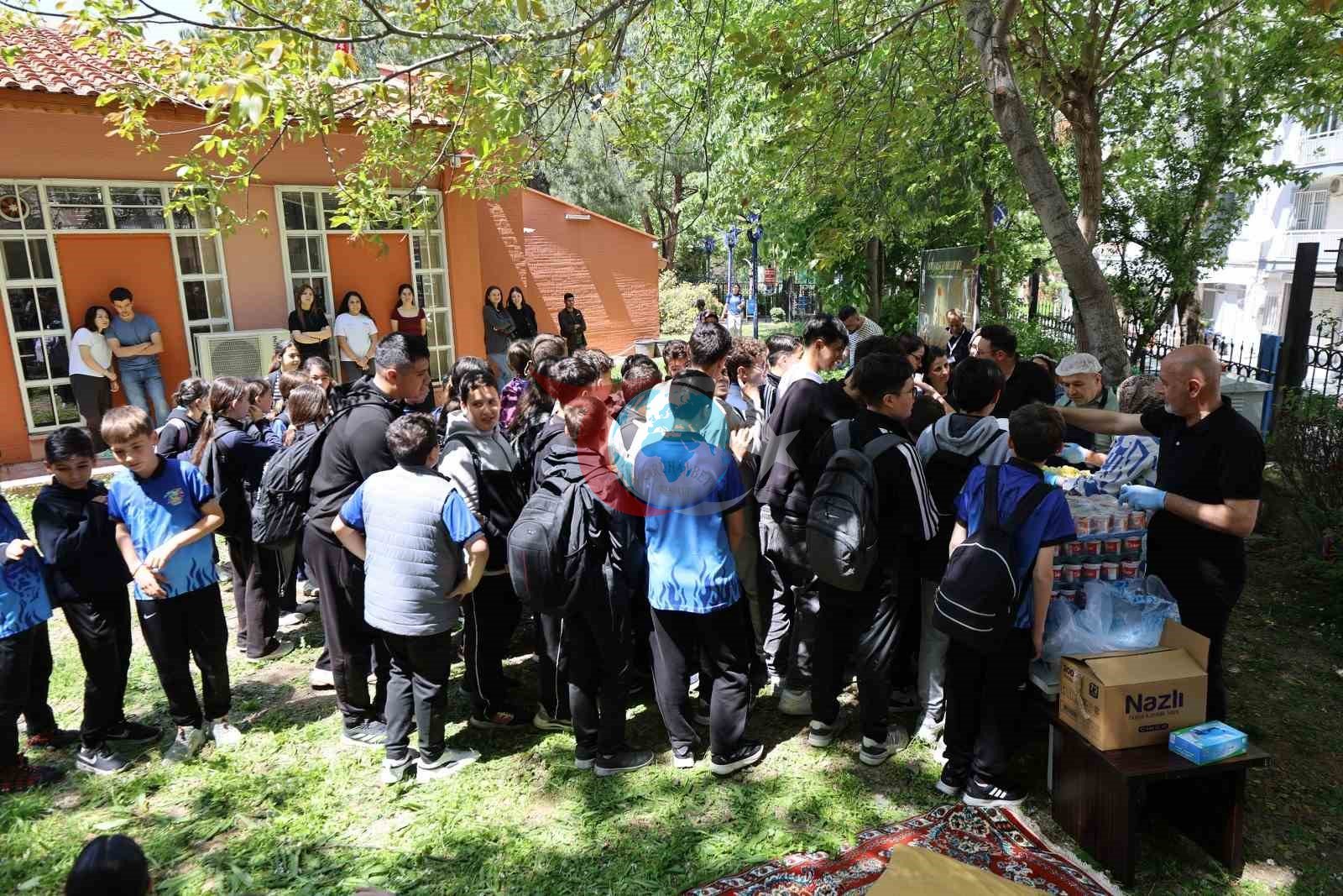 Minik Zeynep&rsquo;in çiğköfte hayali gerçek oldu