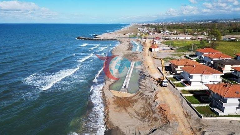 Deniz evlere dayandı Sakaryada erozyona sahil koruma duvarlı önlem