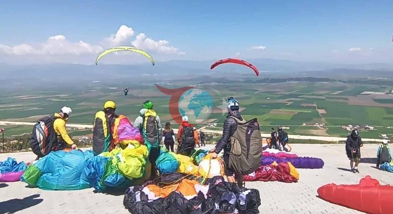 Türkiye Yamaç Paraşütü Hedef Yarışması Gaziantep 2026 başladı