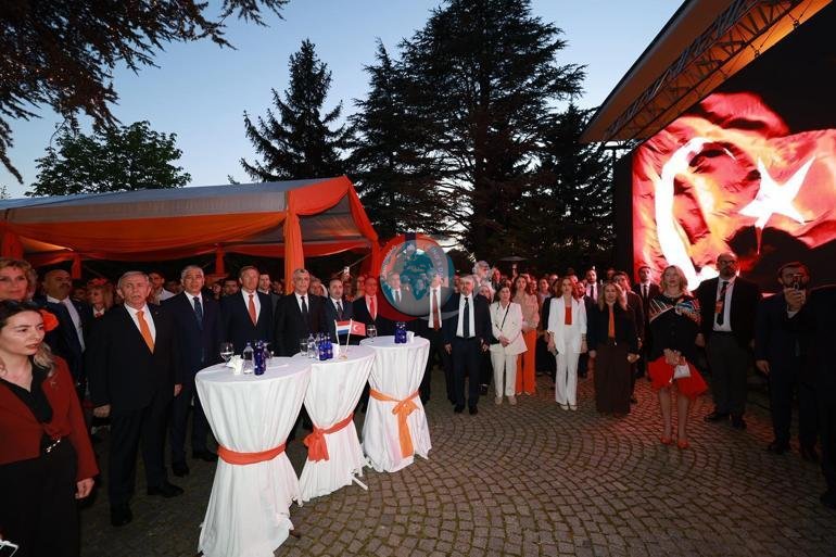 Bakan Bolat: Hollanda Türkiyedeki yatırımlarda 32 milyar dolarla birinci sırada