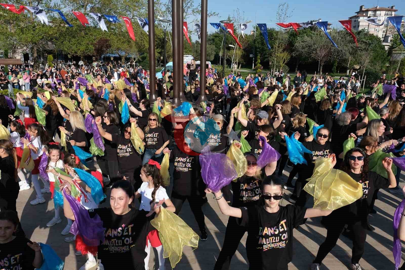 Büyükçekmece'de Dünya Dans Günü Coşkuyla Kutlandı