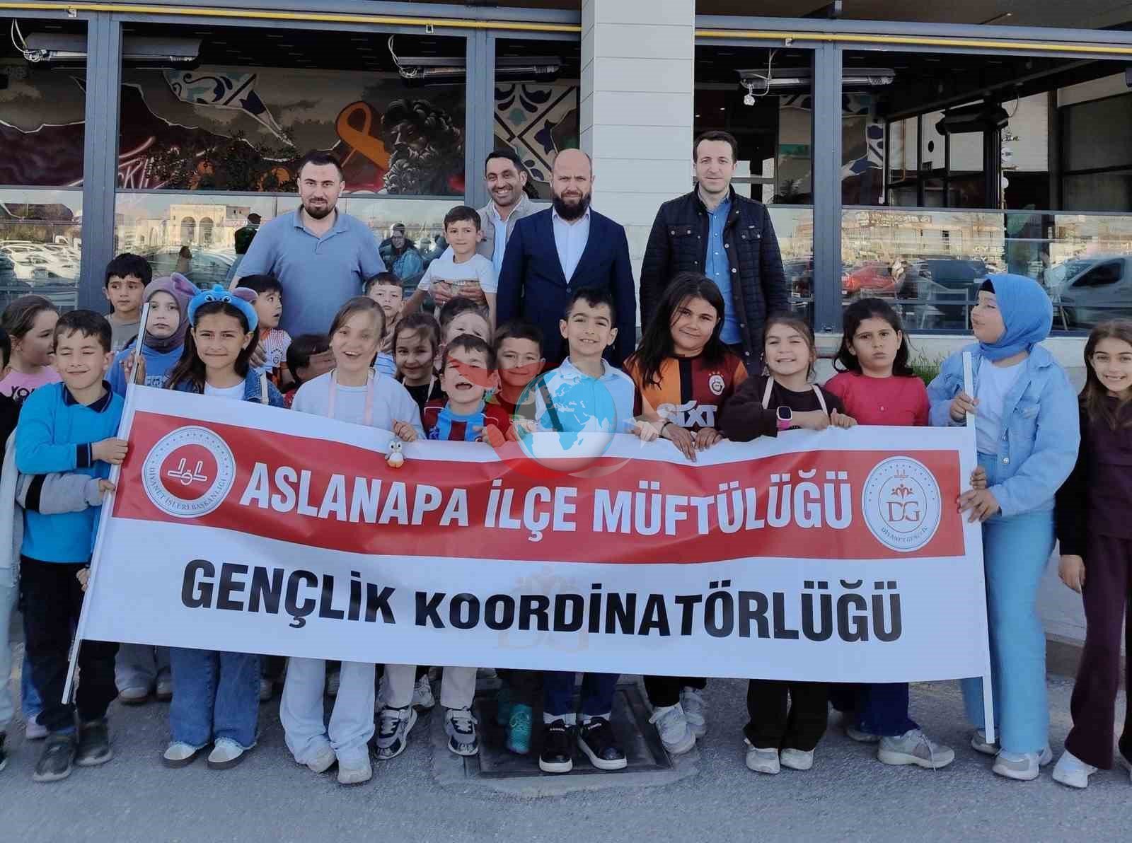 Aslanapa&rsquo;da Kur&rsquo;an kursu öğrencileri 