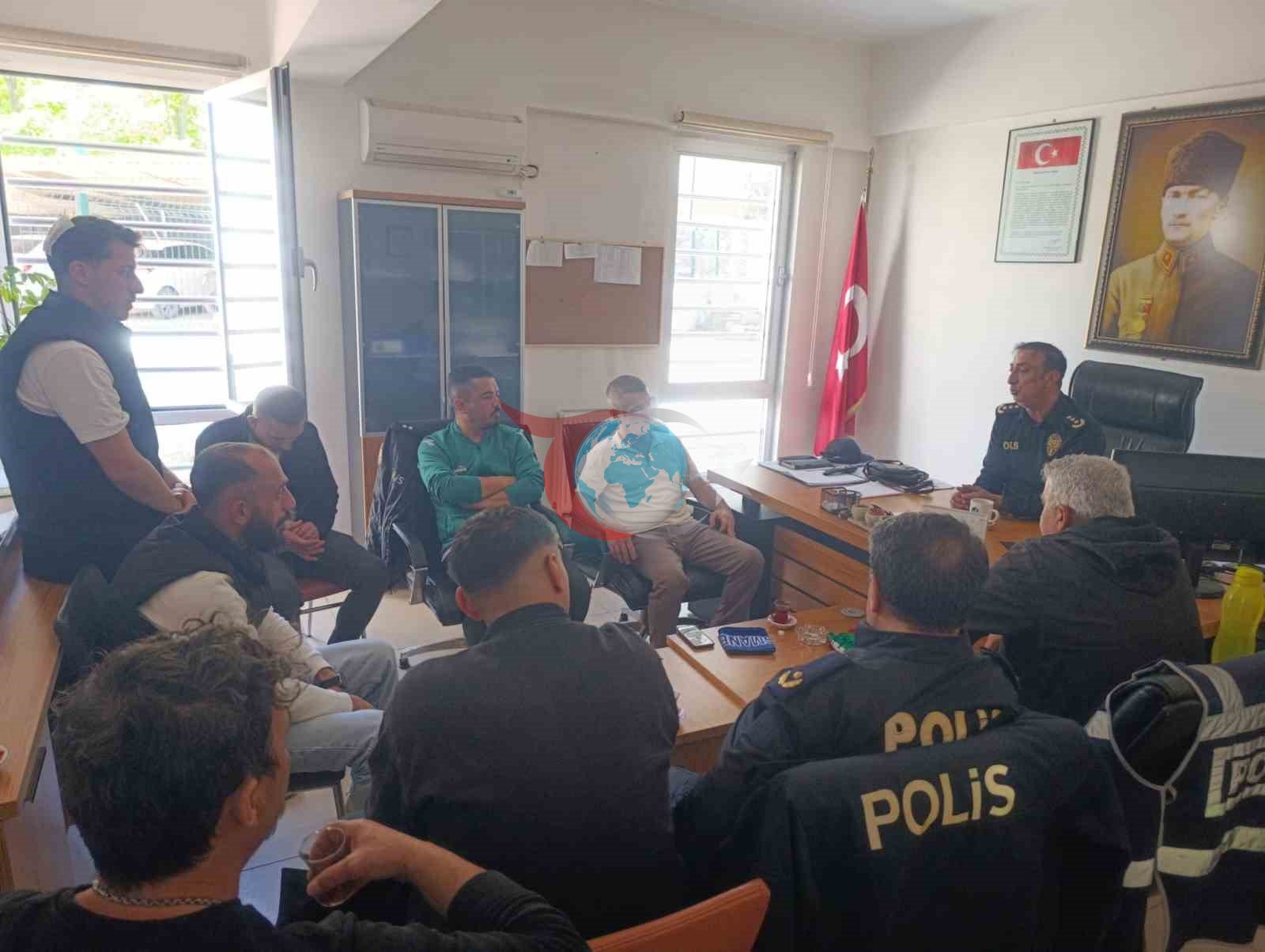 Tarihi derbi öncesi birlik, beraberlik ve güvenlik adına iki camia bir araya geldi
